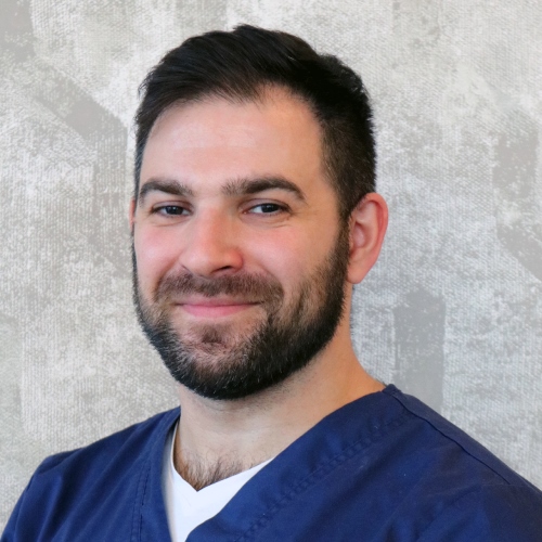 Dr. Lavi Buniak
